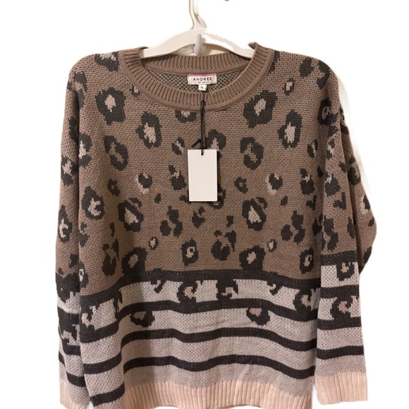 ANDREE BY UNIT Sweaters - Andree By Unit Animal Print Crew Neck Sweater